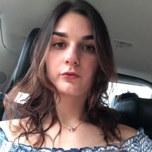 Meet your Posher, Cara